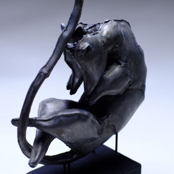 Skulptur mit dem Titel "The embryo of a two…" von Vilgeniy Melnikov, Original-Kunstwerk, Metalle