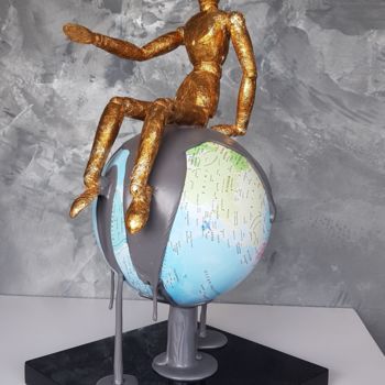 Скульптура под названием "Guilty" - Vincent Docteur, Подлинное произведение искусства, Пластмасса