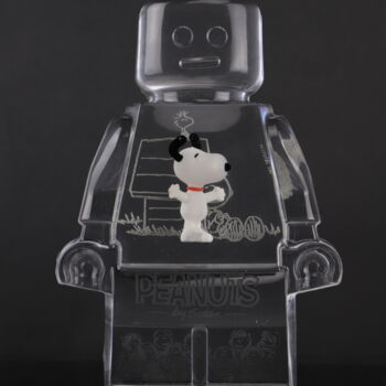 Sculpture titled "ROBOCLUSION SNOOPY" by Vincent Sabatier (VerSus), Original Artwork, Resin