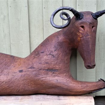 Escultura intitulada "Aries" por Virgilijus Vaiciunas, Obras de arte originais, Madeira