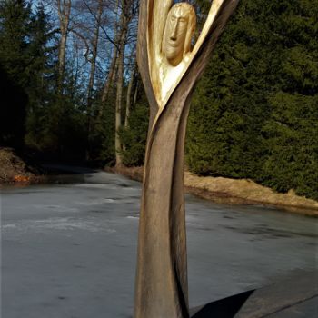 Skulptur mit dem Titel "Angel from the Past" von Virgilijus Vaiciunas, Original-Kunstwerk, Holz