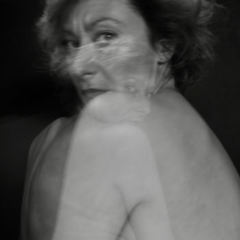 Photographie intitulée "Se (dé)saisir, 9/9." par Virginie Boutin, Œuvre d'art originale, Photographie numérique