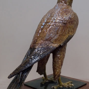 Skulptur mit dem Titel "сокол" von Vitalii Marin, Original-Kunstwerk, Metalle
