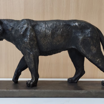 Sculpture intitulée "Тигр" par Vitalii Marin, Œuvre d'art originale, Coulage