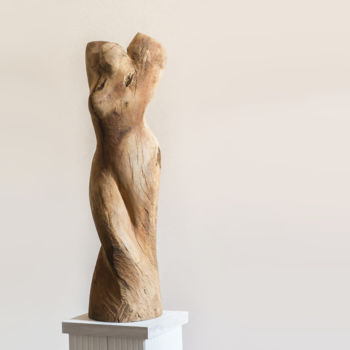 Sculpture titled "Frau_ohne Worte.jpg" by Nicole Wüst, Original Artwork, Wood