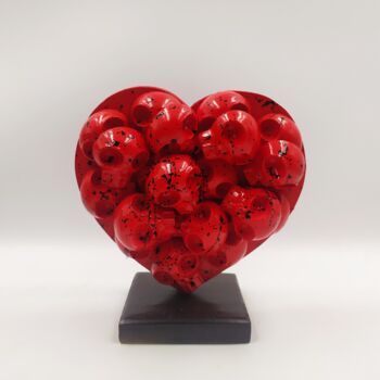 「Heart Skull - rouge」というタイトルの彫刻 Vlによって, オリジナルのアートワーク, 樹脂