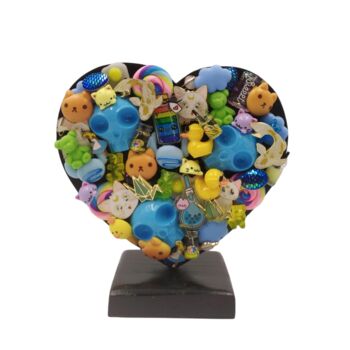 雕塑 标题为“HEARTSKULLY BLUE” 由Vl, 原创艺术品, 树脂