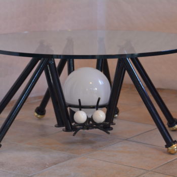 Design intitulée "table araignée" par Gilles Bellagamba, Œuvre d'art originale, Meuble