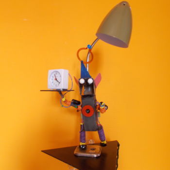 Sculpture intitulée "robot lampe" par Gilles Bellagamba, Œuvre d'art originale, Métaux
