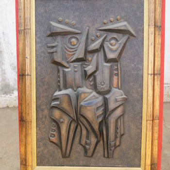 Sculpture titled "Les vendeurs" by Wamba Lomombia Yussuf Baudouin, Original Artwork, Metals