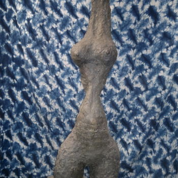Sculpture intitulée "La femme Africaine…" par Wamba Lomombia Yussuf Baudouin, Œuvre d'art originale, Métaux