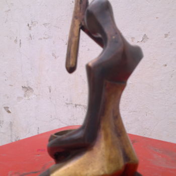 Skulptur mit dem Titel "La pileuse vue de d…" von Wamba Lomombia Yussuf Baudouin, Original-Kunstwerk, Metalle
