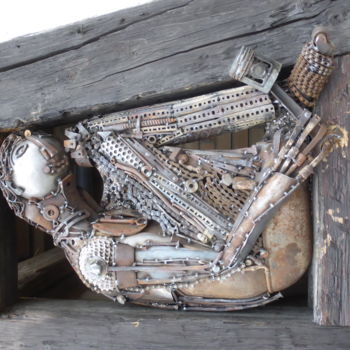 Skulptur mit dem Titel "Schrott Figur.jpg" von Mirko Siakkou-Flodin, Original-Kunstwerk