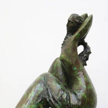 Scultura intitolato "Spring awakening" da Wiktor Kopacz, Opera d'arte originale, Bronzo