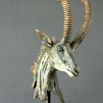 「Sable Antelope Bust」というタイトルの彫刻 Willem Bothaによって, オリジナルのアートワーク, ブロンズ