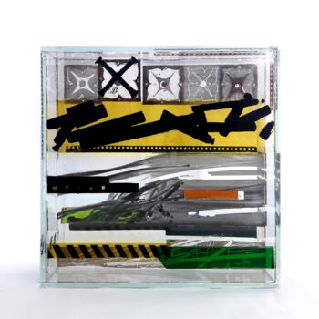 雕塑 标题为“X4” 由Willy Blanco, 原创艺术品, 彩绘玻璃