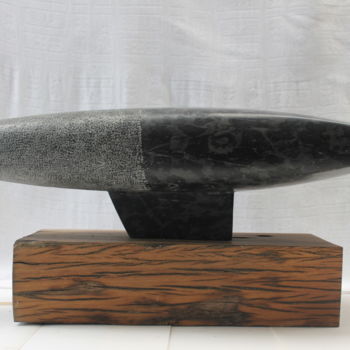 Γλυπτική με τίτλο "Stone Axe" από Wojciech Pietranik, Αυθεντικά έργα τέχνης, Πέτρα