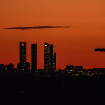 Fotografía titulada "Skyline of Madrid a…" por Xan Gasalla González-Redondo, Obra de arte original, Fotografía digital