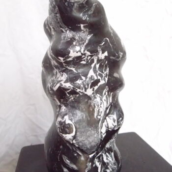 Sculpture intitulée "La déesse de l'orage" par Xavier Malbreil, Œuvre d'art originale, Pierre