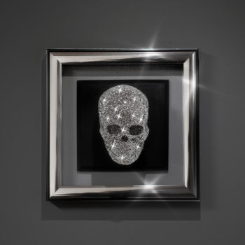 Sculpture titled "Diamond's Skull" by Xavier Wttrwulghe, Original Artwork, Resin