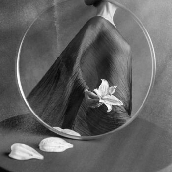 Fotografia intitulada "Rendering Light thr…" por Xidong Luo, Obras de arte originais, Fotografia Não Manipulada