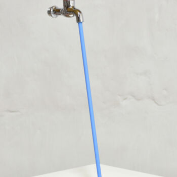 Sculpture titled "Le liquide bleu" by Yannick Bouillault, Original Artwork, Metals