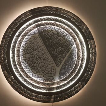 Design intitulée "divine light "tree…" par Yannick Hervy (goin2), Œuvre d'art originale, Bois