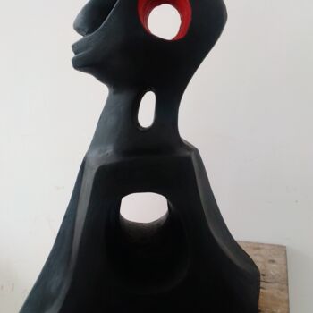 Sculpture titled "Tête Africaine" by Yao Nda Olivier Meh, Original Artwork, Plaster
