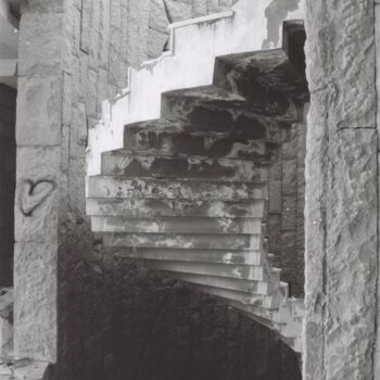 Fotografie getiteld "The ladder of dreams" door Yarolav Pavlov, Origineel Kunstwerk, Film fotografie Gemonteerd op Karton
