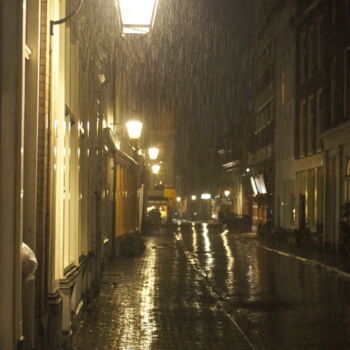 Fotografie getiteld "Rainy Rainy Utrecht" door Yc Captures, Origineel Kunstwerk, Digitale fotografie