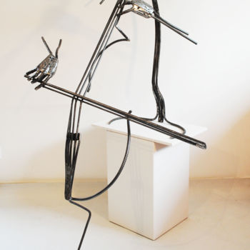 Sculpture titled "Le violoncelliste" by Yez, Original Artwork, Metals