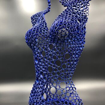 Sculpture intitulée ""Irina" bleu candy" par Yohan Plu, Œuvre d'art originale, Métaux