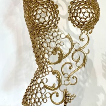 Escultura titulada "Élégante" por Yohan Plu, Obra de arte original, Metales