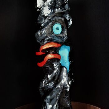 Sculpture titled "GARDIEN DU TEMPS" by Yolande (Yo) Gaspard, Original Artwork, Clay