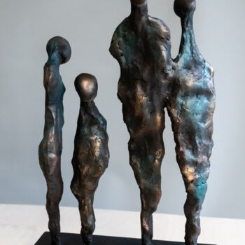 Skulptur mit dem Titel "***TOGETHER...?***" von Yuriy Kraft, Original-Kunstwerk, Ton