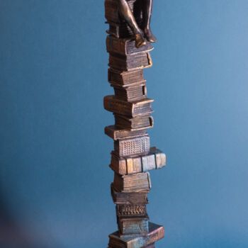 Rzeźba zatytułowany „"Bookworm XII"” autorstwa Yuriy Kraft, Oryginalna praca, Glina