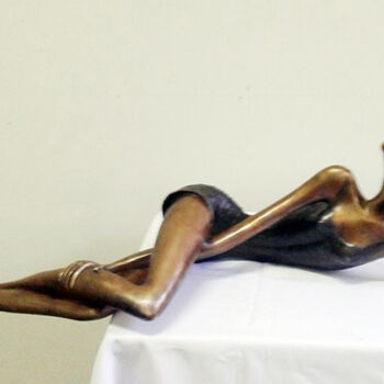 Скульптура под названием "..RECREATION" - Zakir, Подлинное произведение искусства, Бронза