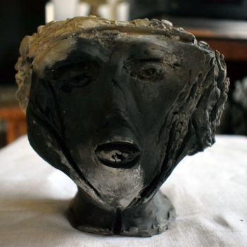 Sculpture titled "Medusa" by Koki, Original Artwork, Terra cotta