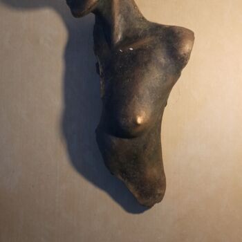 Sculpture intitulée "demie buste" par Zeddé, Œuvre d'art originale, Plâtre