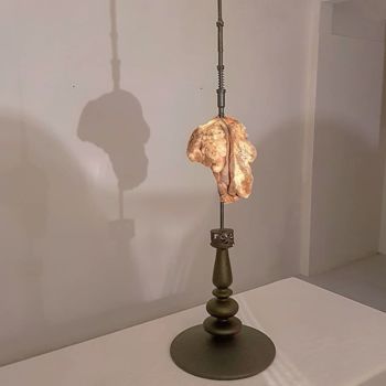 Sculpture titled "Old crying lion" by Zenzivi Nora Yahiaoui, Original Artwork, Polymer clay