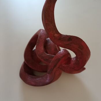Escultura titulada "RUBAN" por Zou.Sculpture, Obra de arte original, Terracota