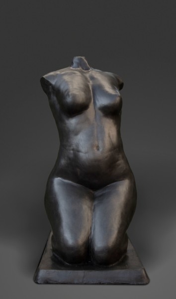 Sculpture intitulée "Tavaszvaro v-nagy-n…" par J Bate, Œuvre d'art originale, Céramique
