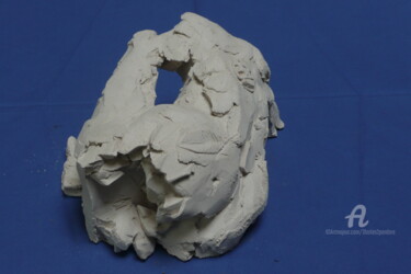 Sculpture titled "" Forme incomplète "" by Mr Foe'Z, Original Artwork, Clay