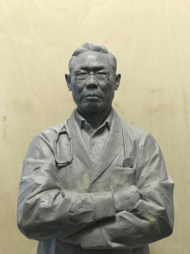 Скульптура под названием "《国士如山》" - Shuai Wang, Подлинное произведение искусства, Глина