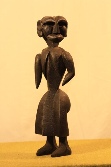 Scultura intitolato "Le Martien" da Abdellouahab Selka, Opera d'arte originale, Legno