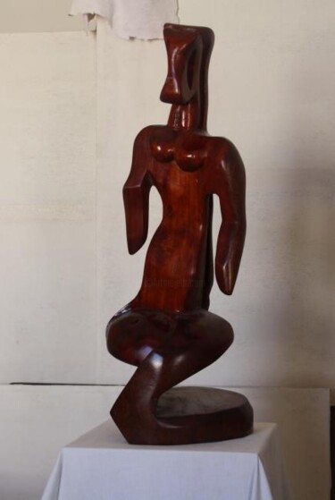 Sculpture intitulée "LA FEMME TOUAREG." par Abdellouahab Selka, Œuvre d'art originale, Bois