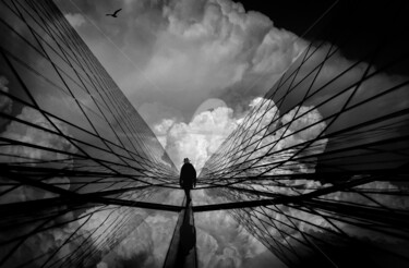 Photographie intitulée "Man Clouds" par Abraham Kravitz, Œuvre d'art originale, Photographie numérique
