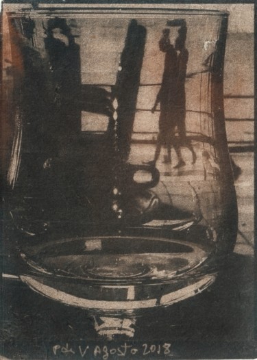 Fotografía titulada "Through the glass" por Ariane Canta-Brejnik, Obra de arte original, Fotografía no manipulada