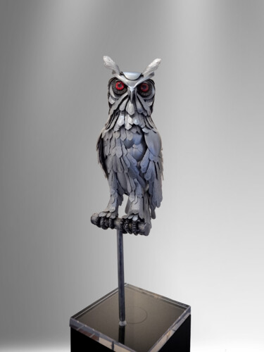 Sculpture titled "Hibou grand-duc" by Adda Merzougui, Original Artwork, Metals