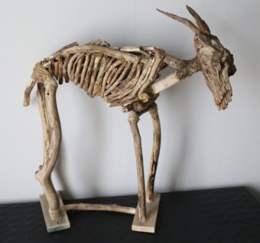 Sculpture intitulée "la gazelle" par Tensaye, Œuvre d'art originale, Bois